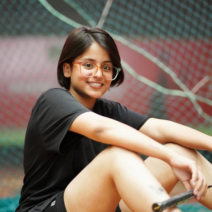 Arun Kapoor, Client Relations Director, discussing corporate gifting strategy with business clients